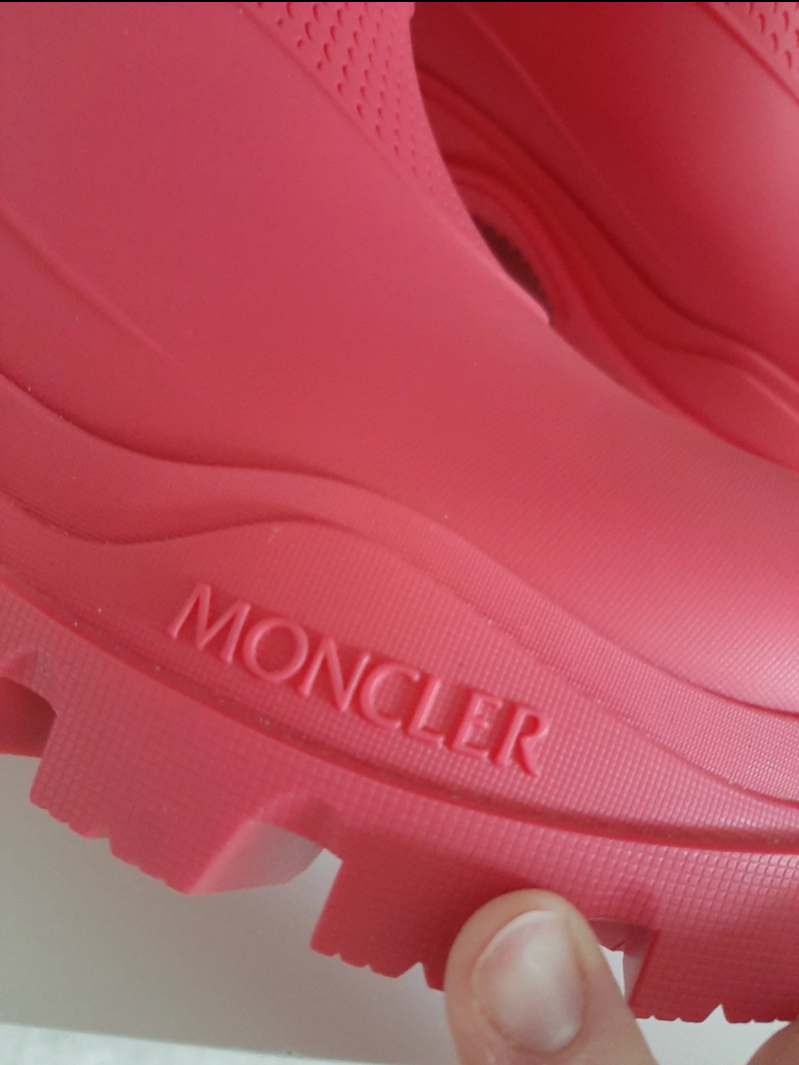 Fuschia Rubber Short Wellies