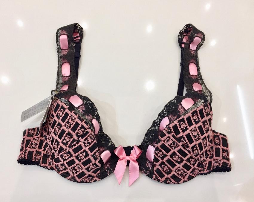 Vannina Vesperini Paris Rose & Black Plunge Bra & Thong Set
