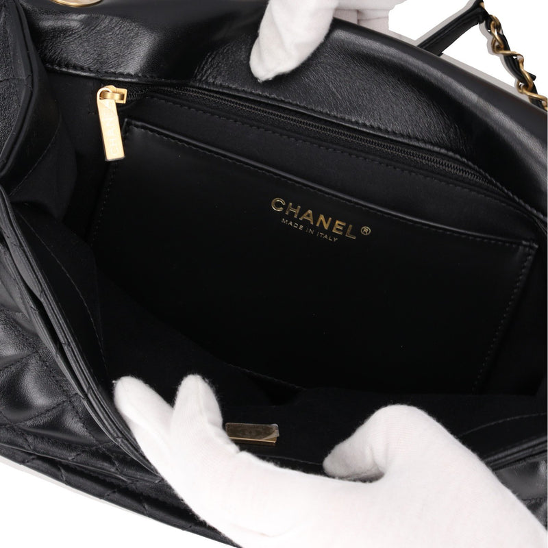 Chanel Maxi Lambskin Flap Bag 2026