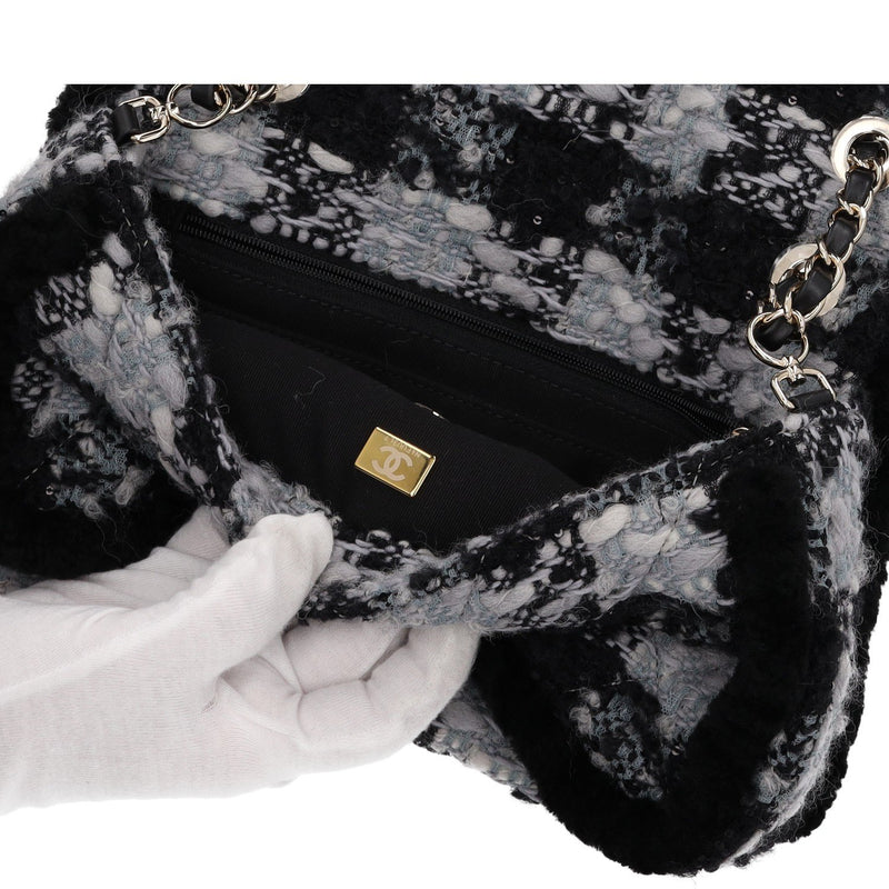 Chanel Tweed Shearling Flap Bag 18x28 cms 