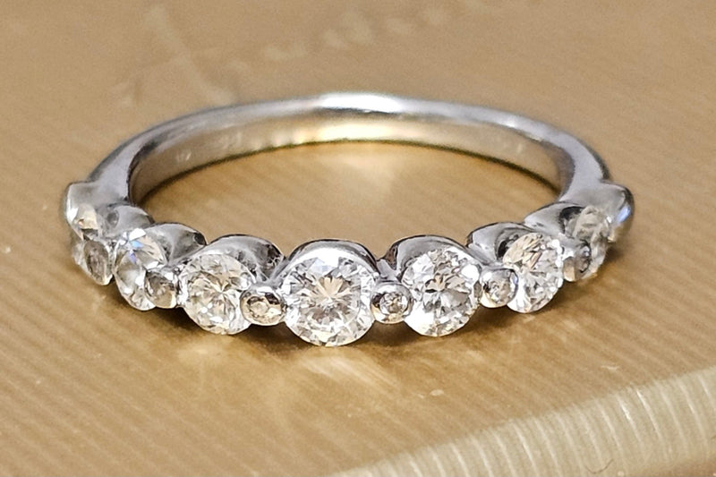 18ct Gold Diamond Eternity Ring 0.73ct 