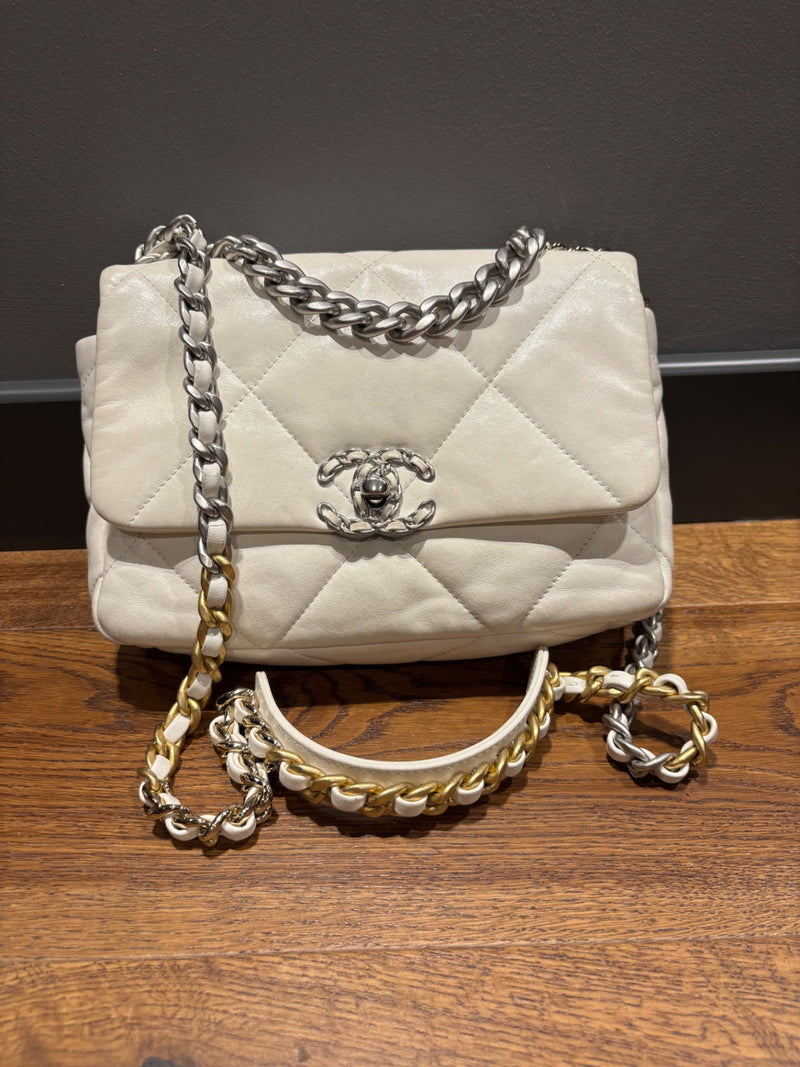 Chanel No 19 Leather Shoulder Bag Medium 