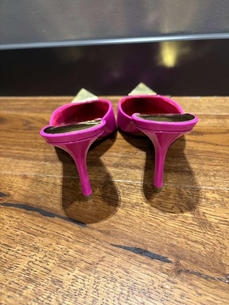 Valentino Garavani Pink and Gold Patent Leather with Metal Embellishments Heeled Shoes
