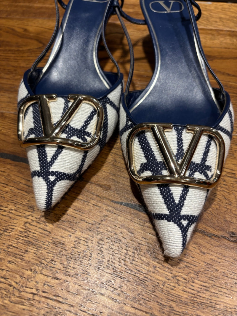 Valentino Garavani V logo Navy Blue and White Fabric and Leather Heeled Shoes