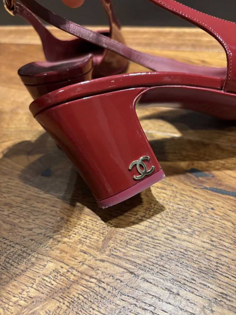 Chanel Burgundy Patent Leather 39,5 Shoes