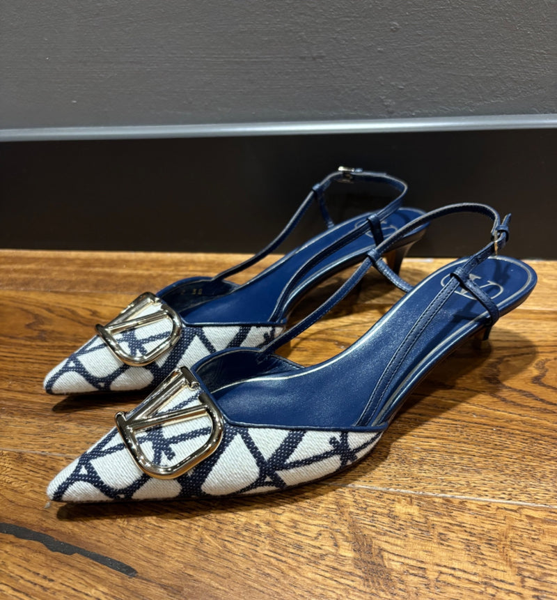 Valentino Garavani V logo Navy Blue and White Fabric and Leather Heeled Shoes