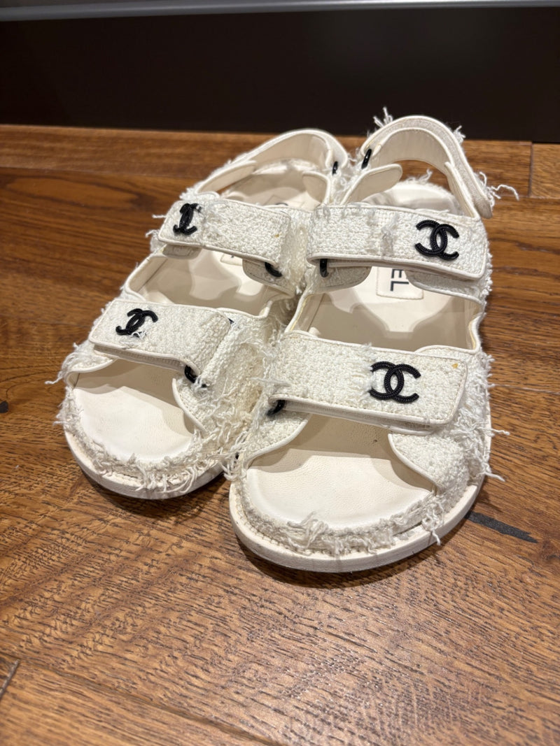 Chanel White Textile with frayed edges, rubber sole Sandals