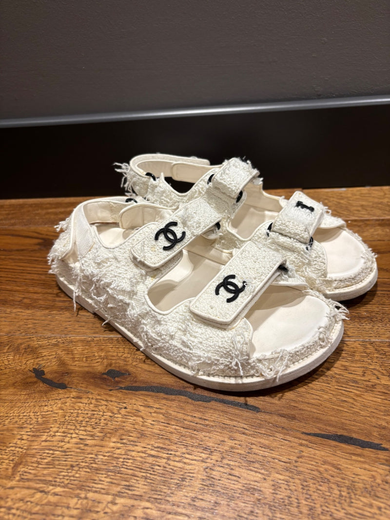Chanel White Textile with frayed edges, rubber sole Sandals
