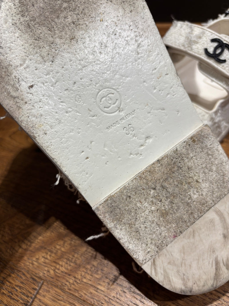 Chanel White Textile with frayed edges, rubber sole Sandals