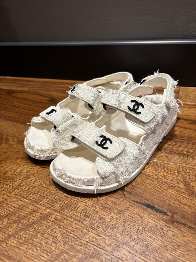 Chanel White Textile with frayed edges, rubber sole Sandals