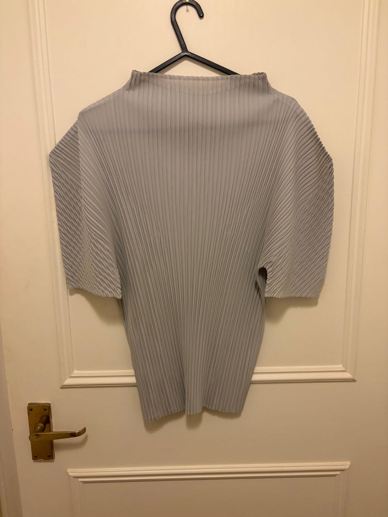Issey Miyake Grey Pleated Top - Size 2 - Unworn