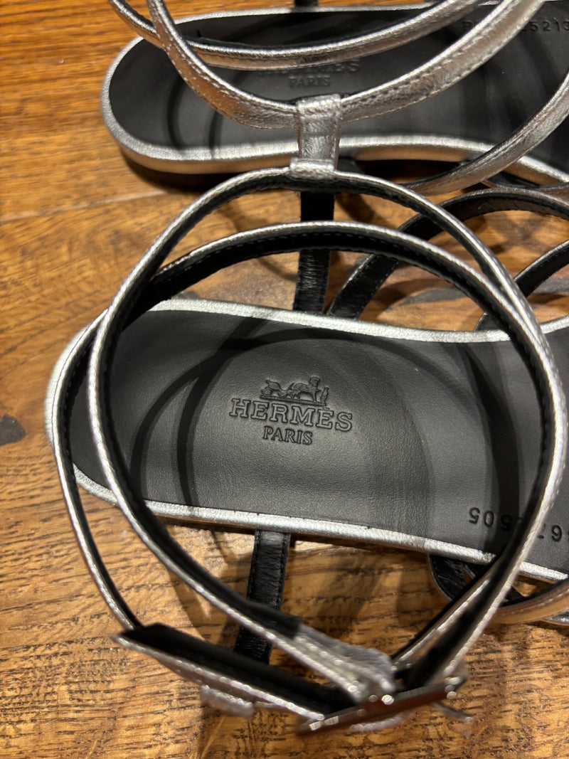 Hermès Lullaby Silver Leather Sandals 37,5