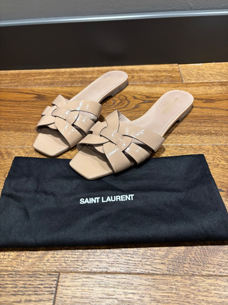 Saint Laurent Beige Patent Leather Sandals