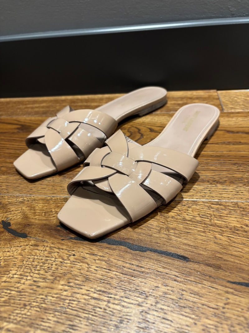 Saint Laurent Beige Patent Leather Sandals