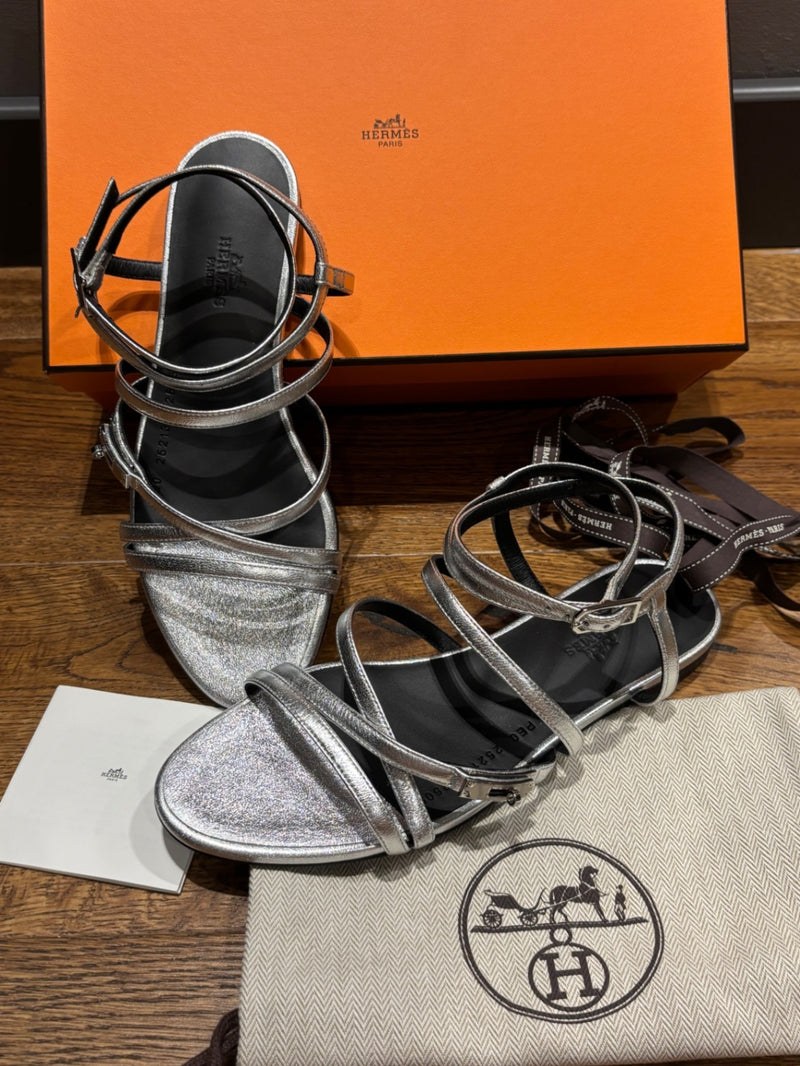 Hermès Lullaby Silver Leather Sandals 37,5