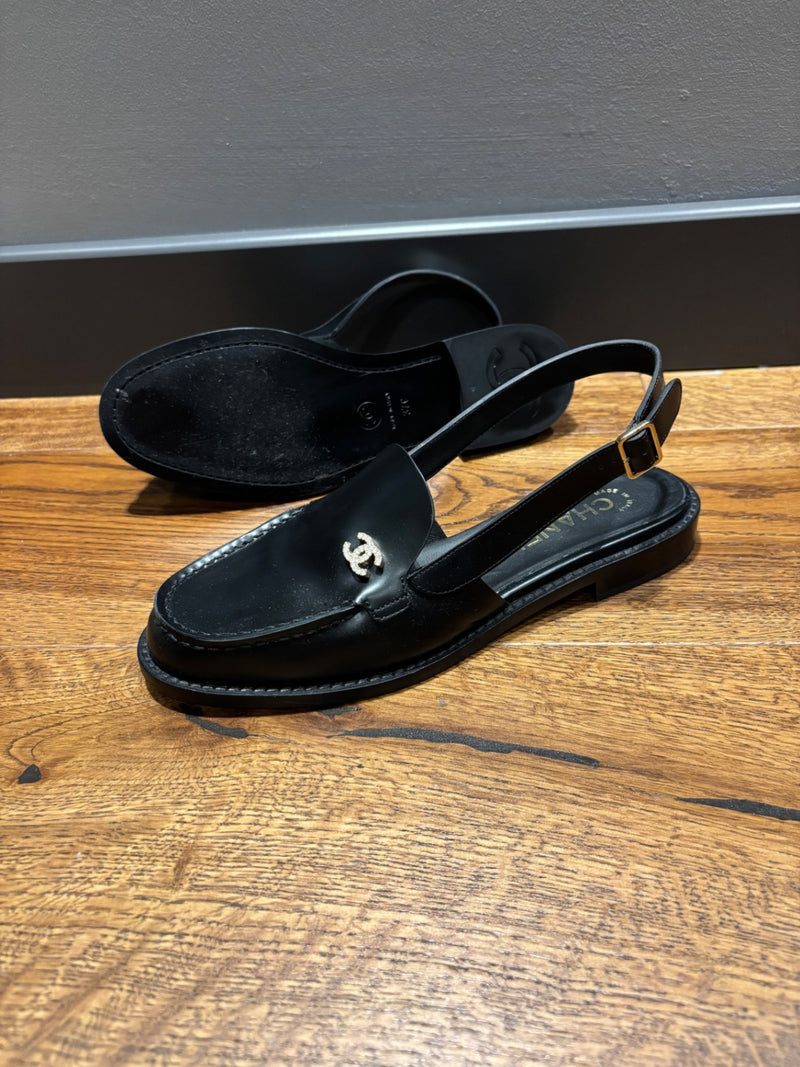 CHANEL Black Leather Flat Shoes