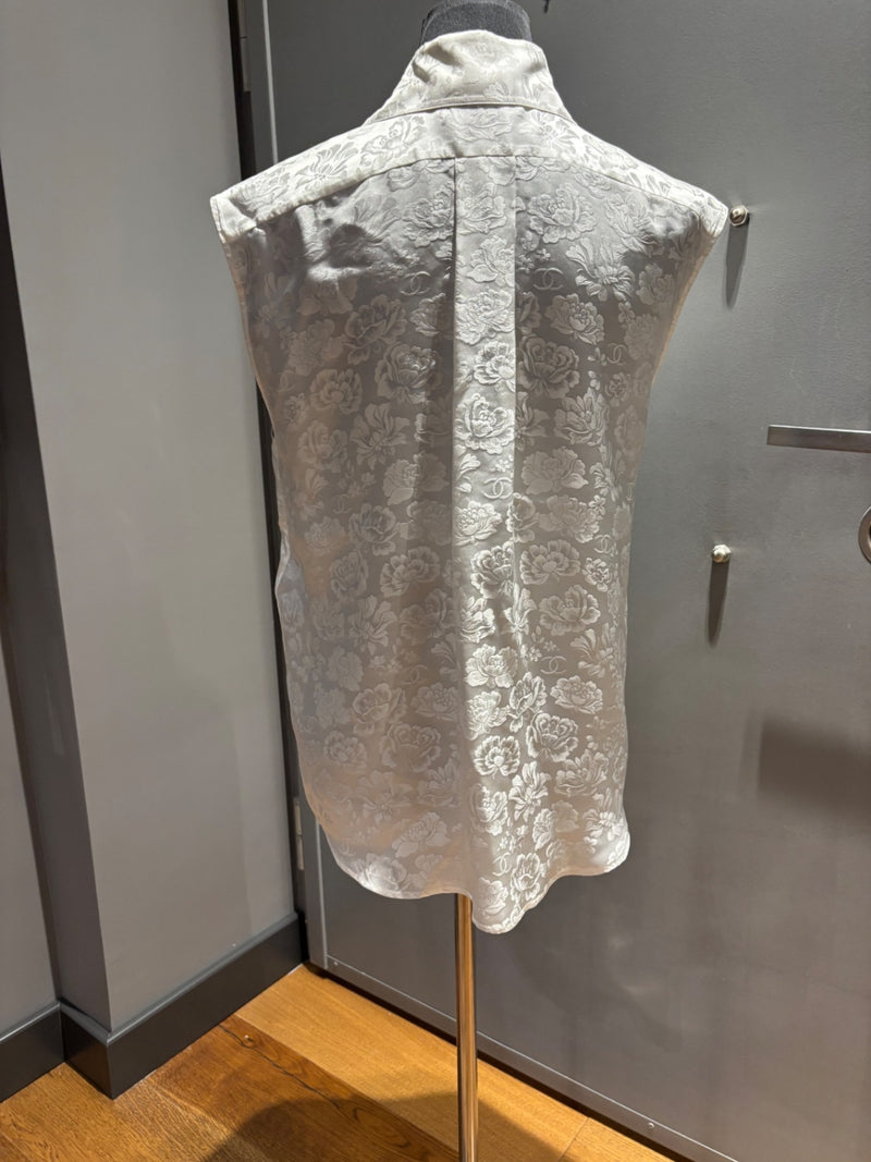 Chanel (indicated by logo on buttons) White Fabric with floral jacquard pattern Tops