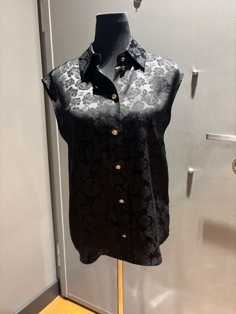 Chanel Black Jacquard fabric with floral pattern Tops