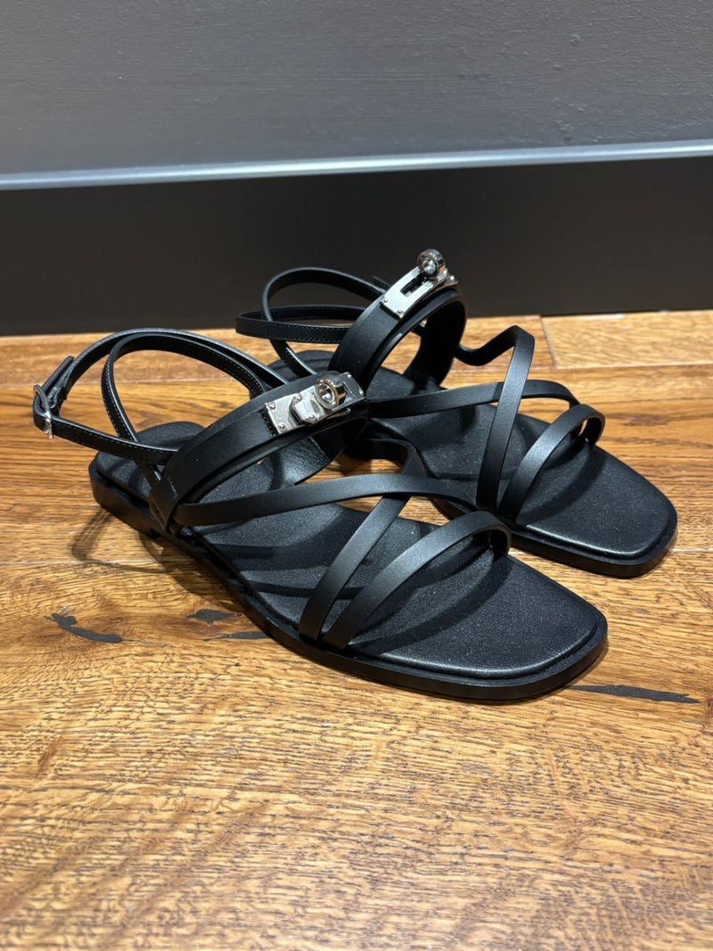 Hermes Black Leather June Sandals 37,5