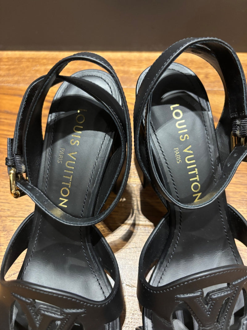 Louis Vuitton Isola Black Leather Sandals 38,5