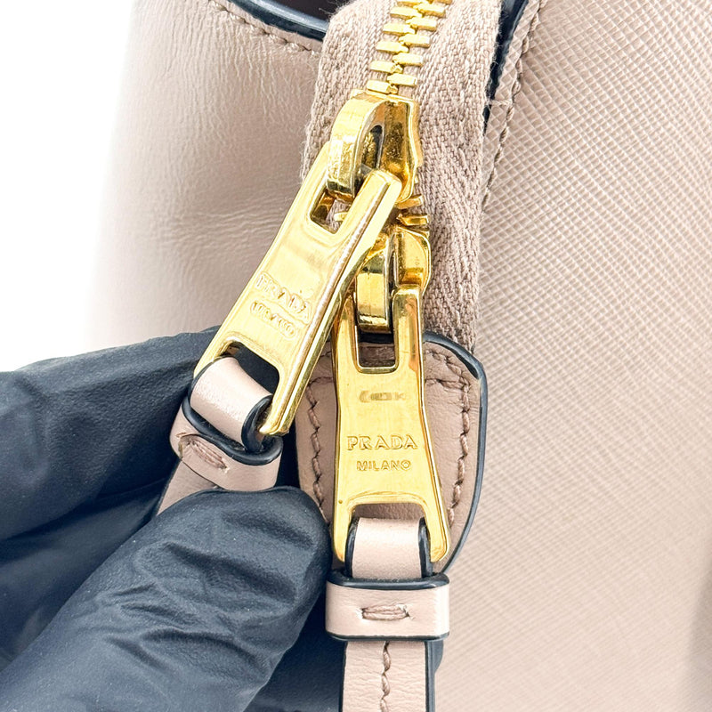 Prada Vintage Tote Leather Beige