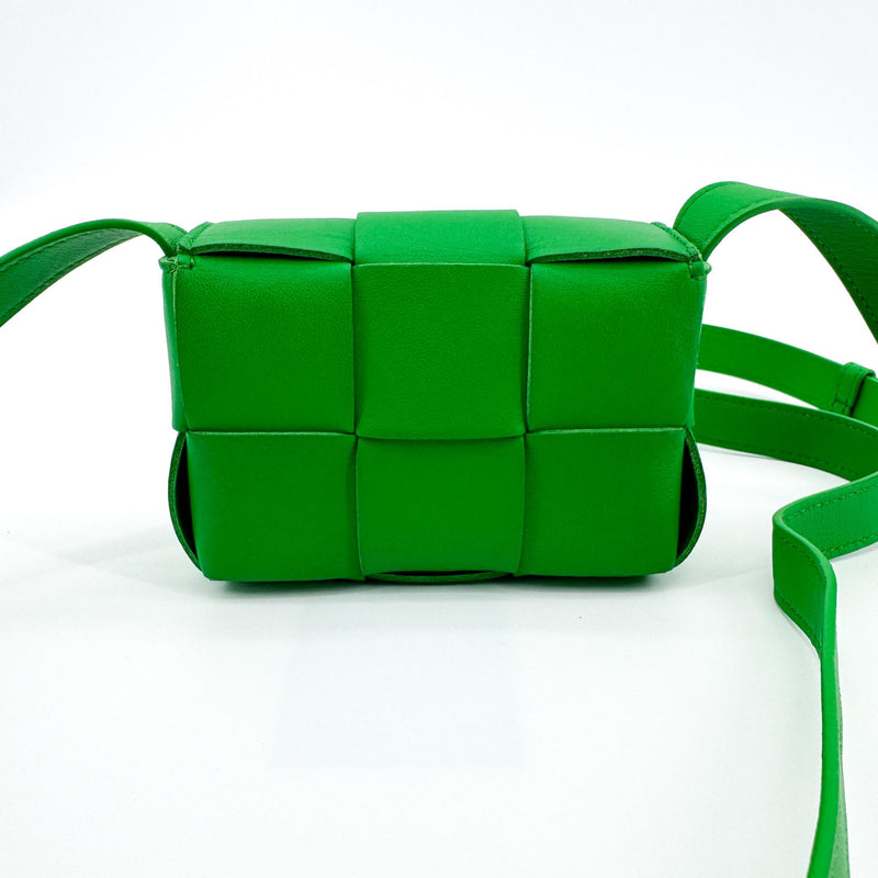 Bottega Veneta Cassette Maxi Intrecciato Leather Green Bag