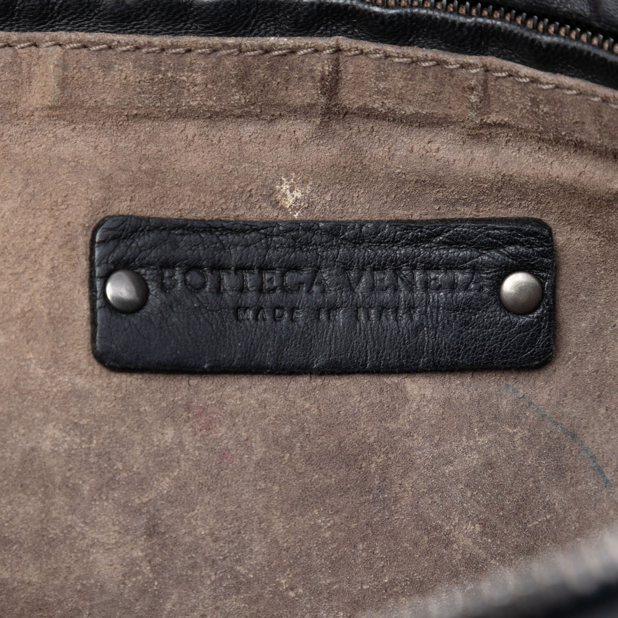 Nappa Intrecciato Nodini Crossbody - Image 5