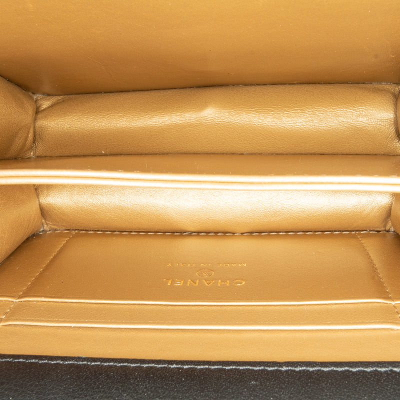 Quilted Calfskin Strass Card Holder On Chain - Image 4