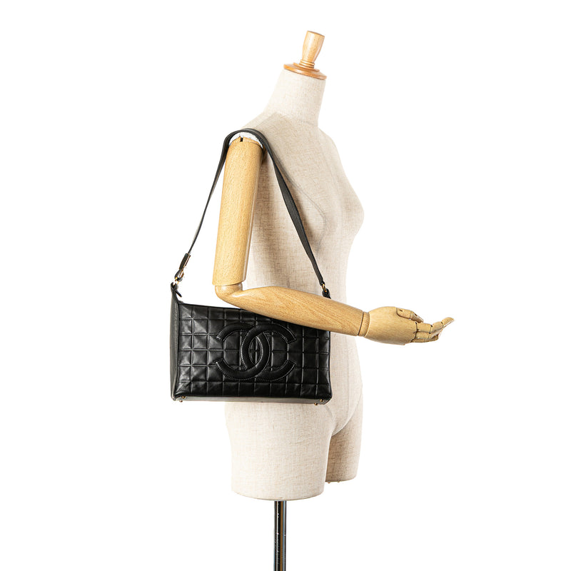 CC Choco Bar Lambskin Shoulder Bag - Image 11