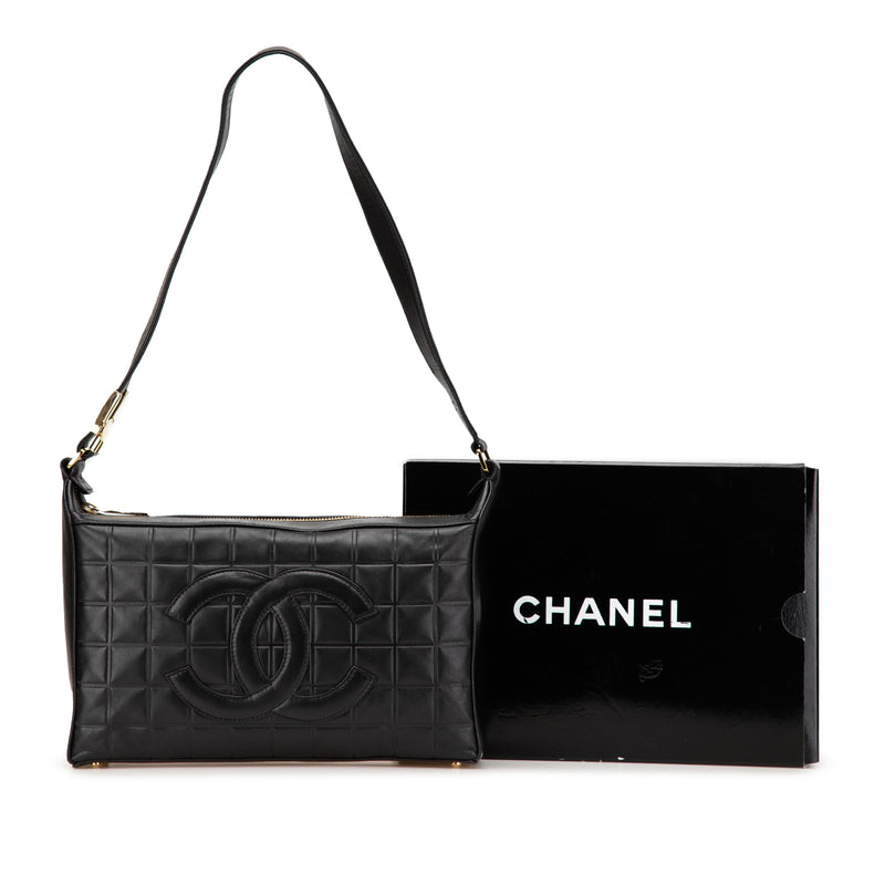 CC Choco Bar Lambskin Shoulder Bag - Image 12