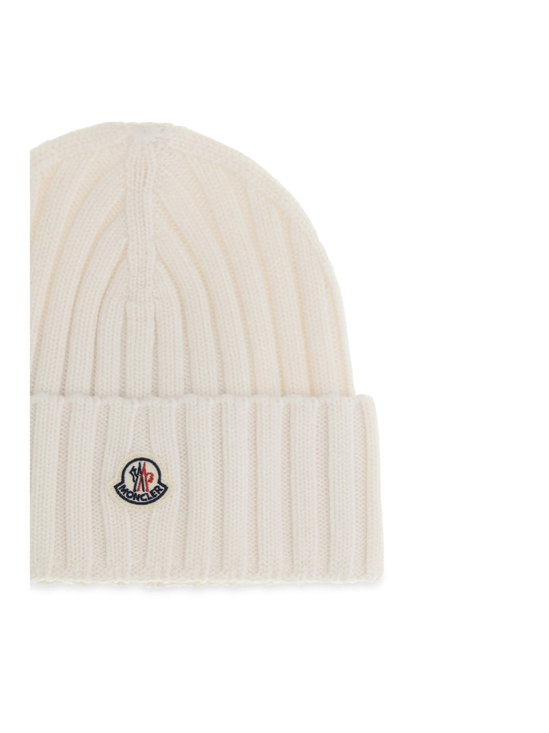 Moncler L20933b00036a9327 Ribbed Merino Wool Beanie — White Beanies