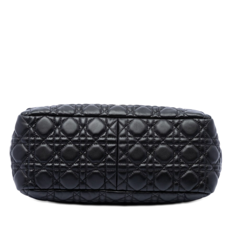 Lambskin Cannage New Lock Shoulder Bag - Image 3