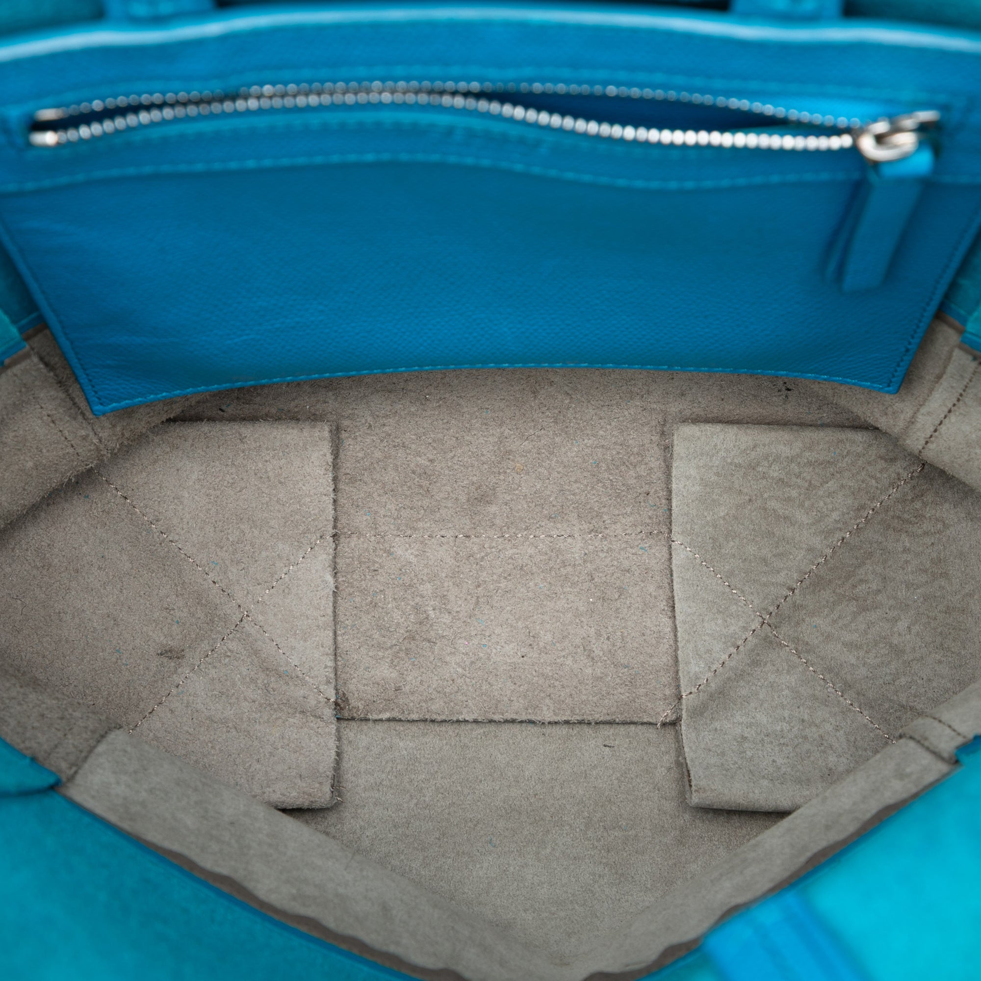 Small Bicolor Grained Calfskin Vertical Cabas Tote - Image 4
