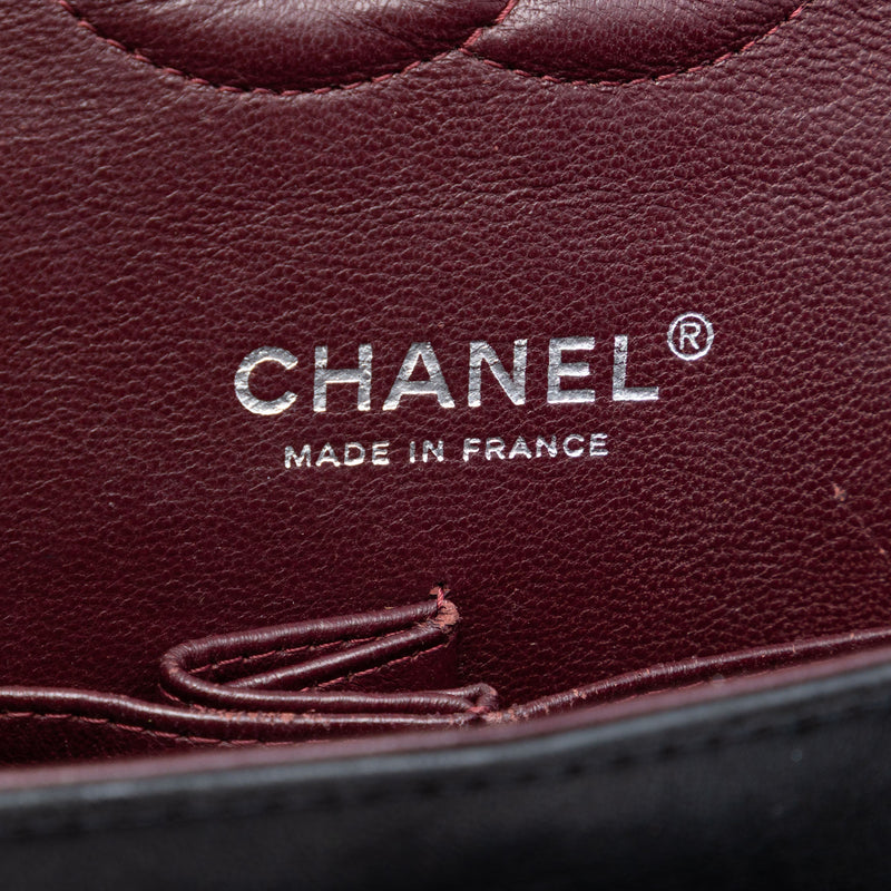 Medium Classic Lambskin Double Flap - Image 5