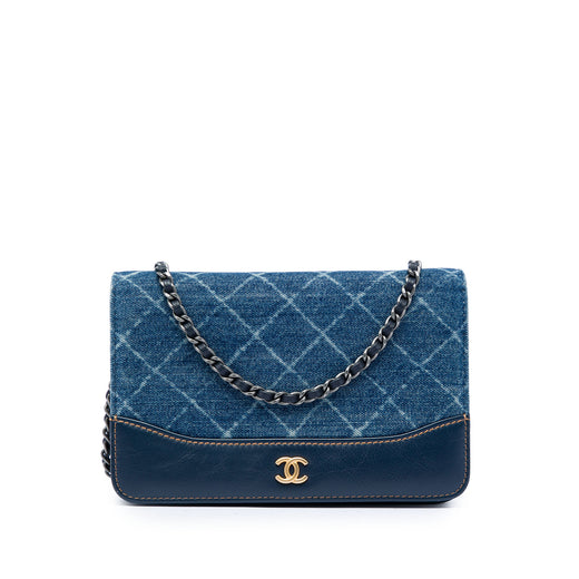 Printed Denim and Calfskin Gabrielle Wallet On Chain - Image 1