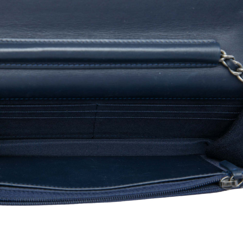 Printed Denim and Calfskin Gabrielle Wallet On Chain - Image 4