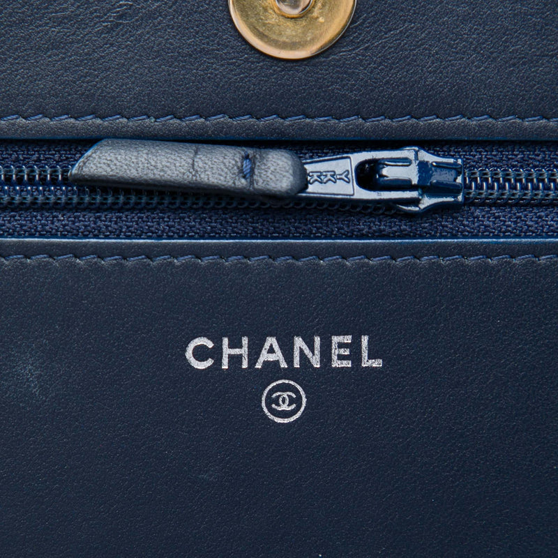 Printed Denim and Calfskin Gabrielle Wallet On Chain - Image 5