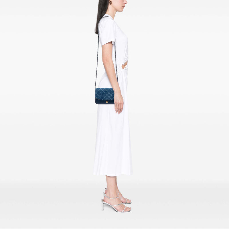 Printed Denim and Calfskin Gabrielle Wallet On Chain - Image 6