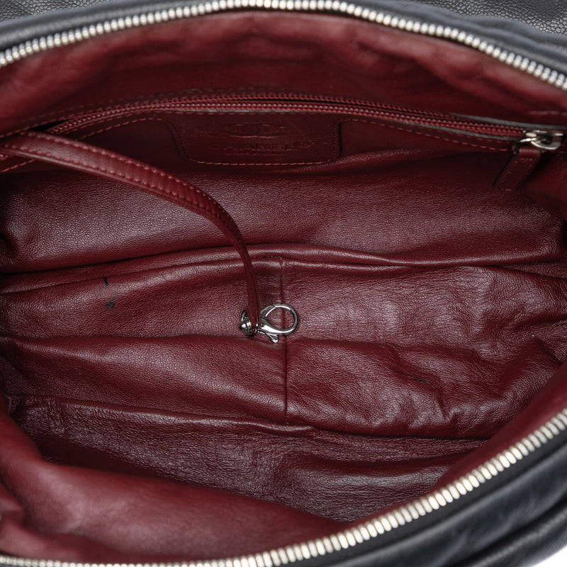 Large Quilted Caviar Coco Cocoon Messenger Bag - Image 4