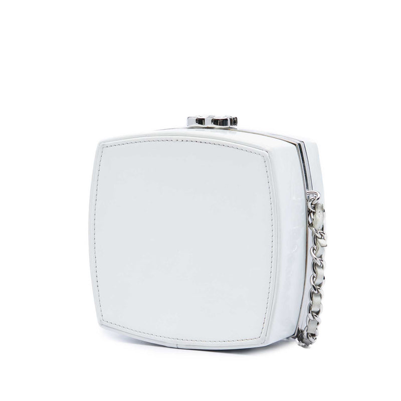 Patent Goatskin Make Up Box Clutch With Chain - Image 2