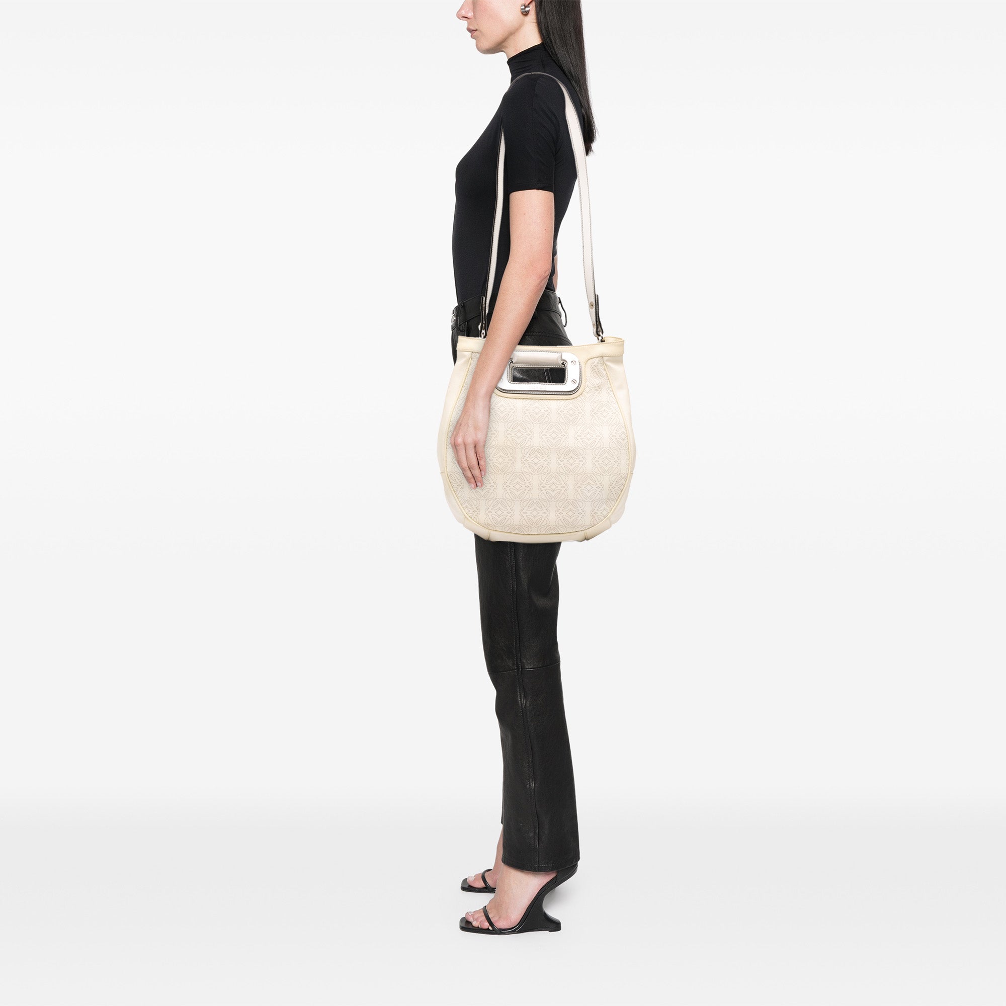 Anagram Leather Satchel - Image 10
