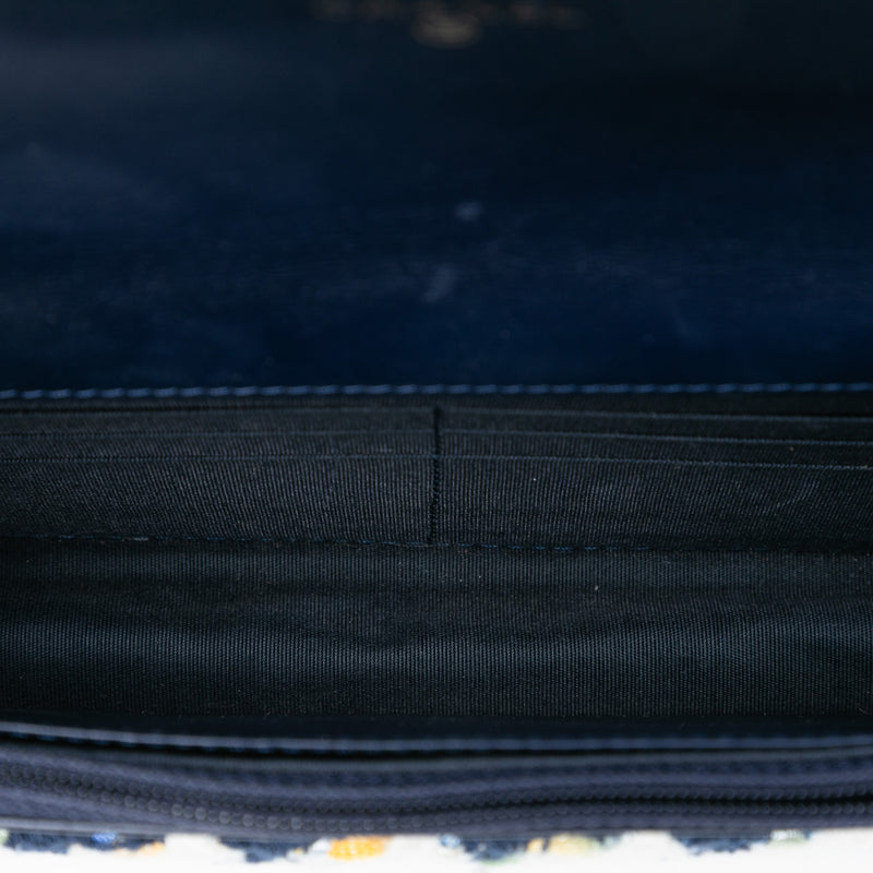 Tweed 19 Wallet On Chain - Image 4