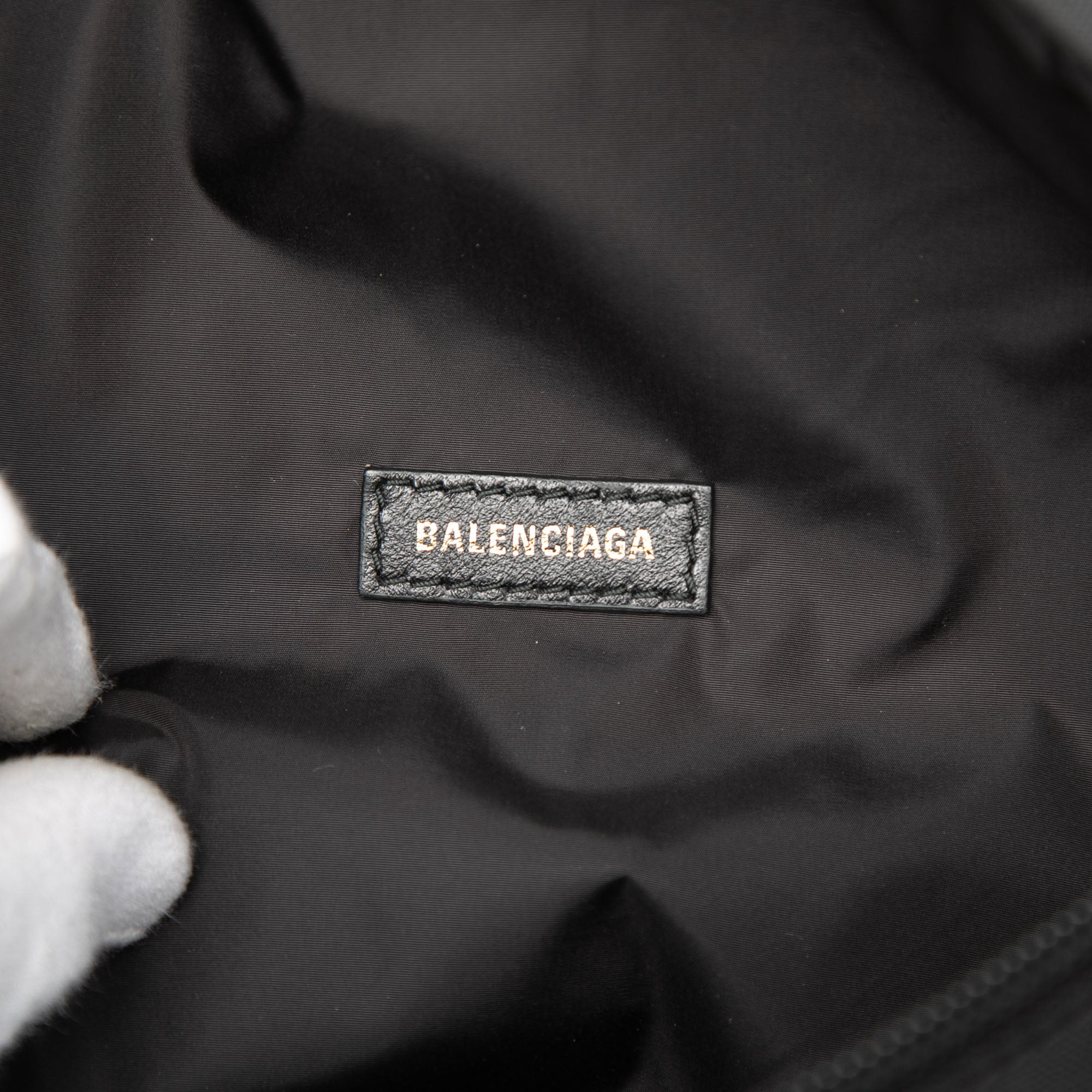 Nylon Logo Wheel Belt Bag - Image 5