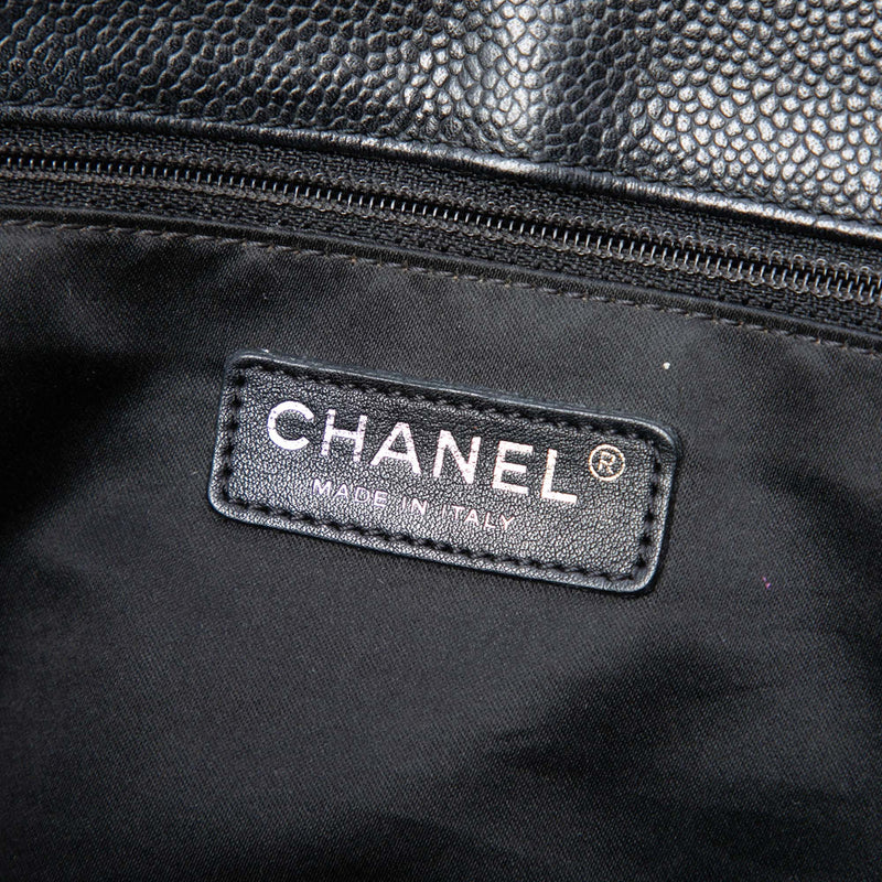 Caviar Grand Shopping Tote - Image 5