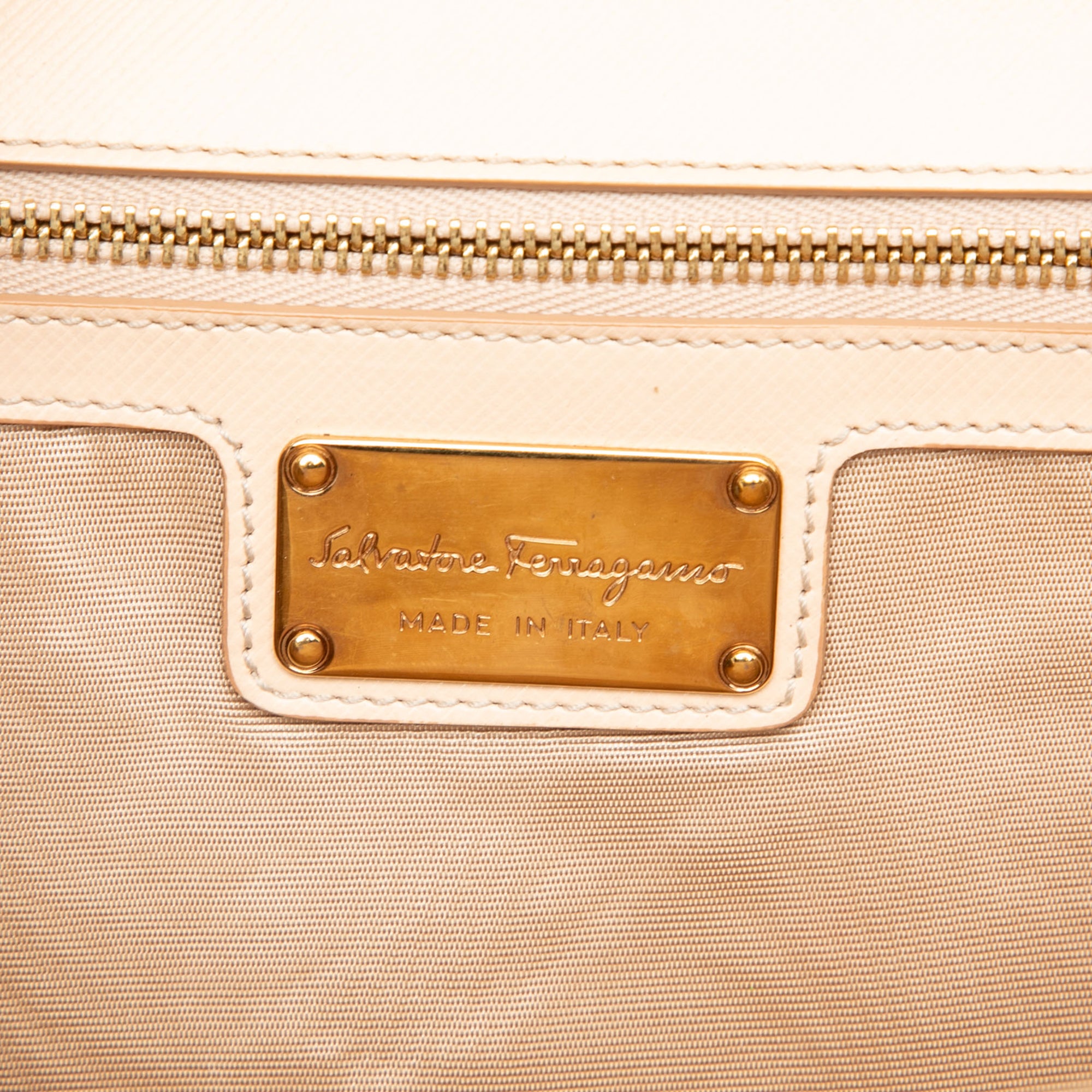 Medium Leather Vara Ginny Crossbody - Image 5