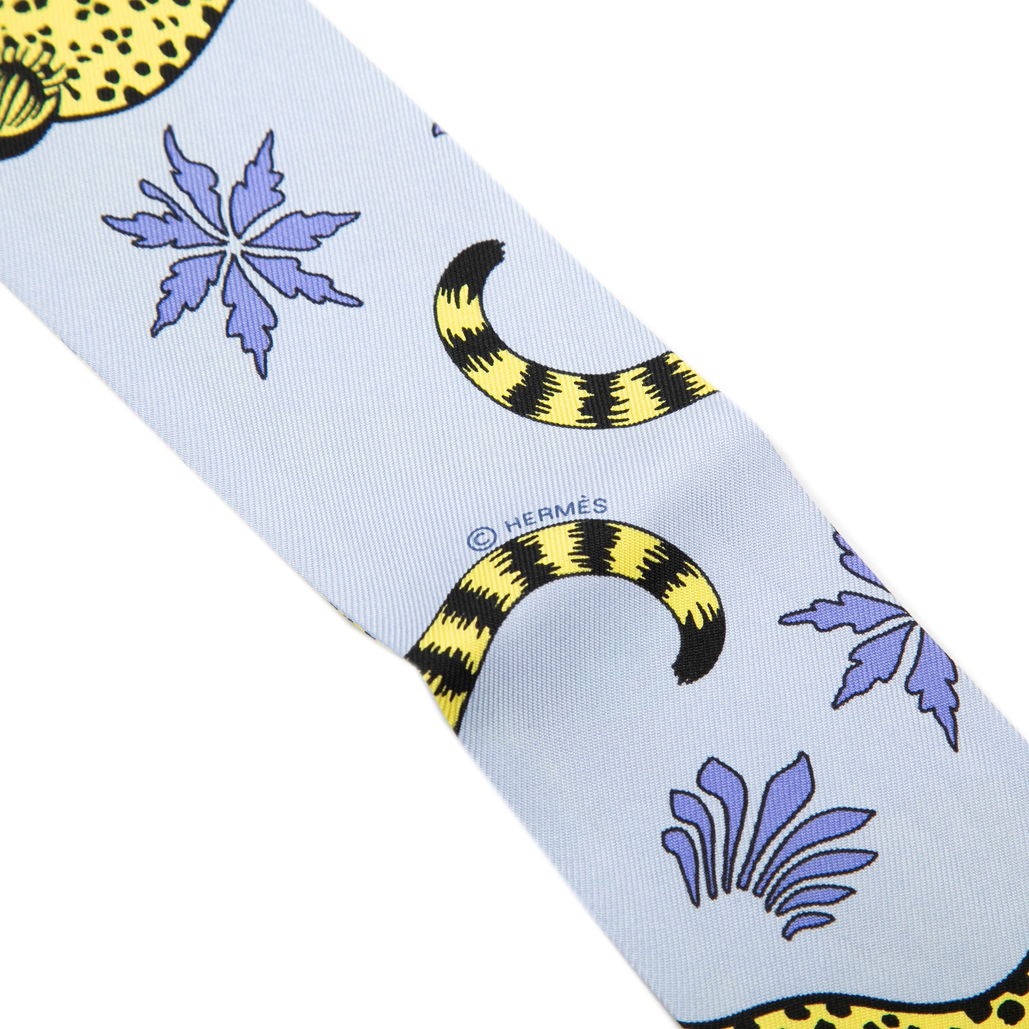 Les Leopards Silk Twilly Scarf - Image 4