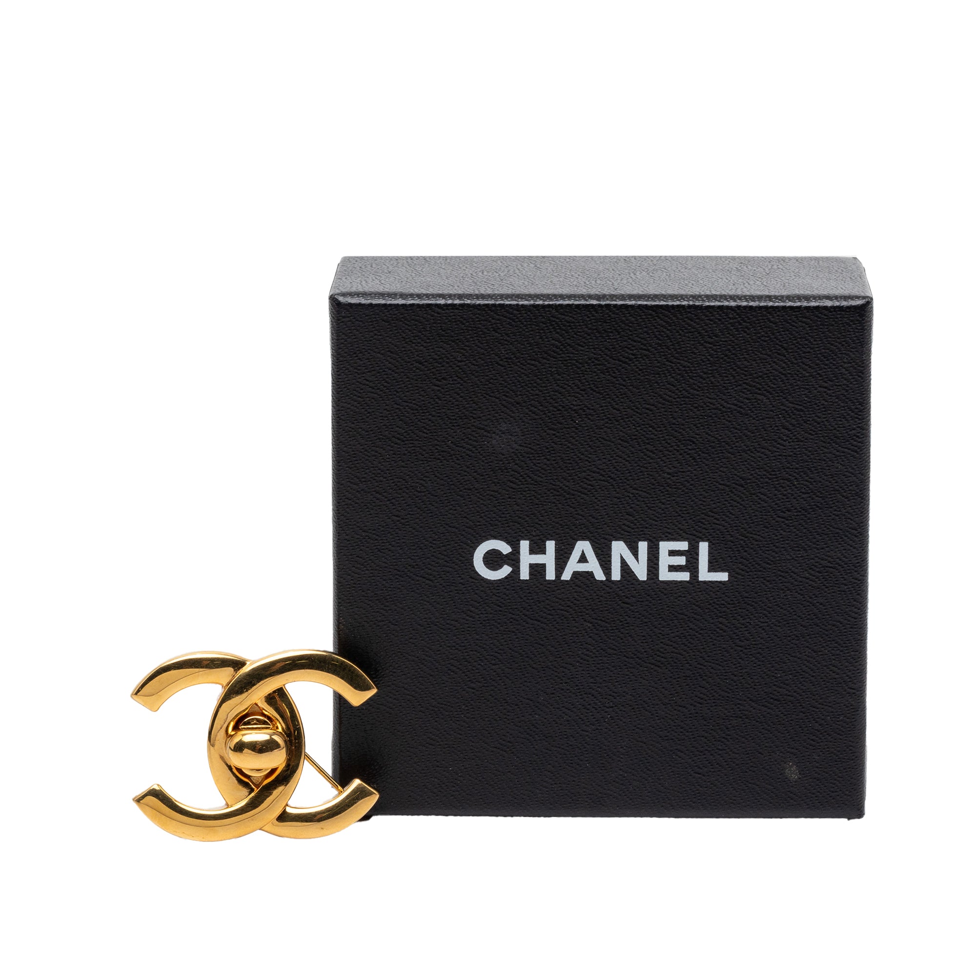 CC Gold Plated Turn Lock Brooch - Image 4