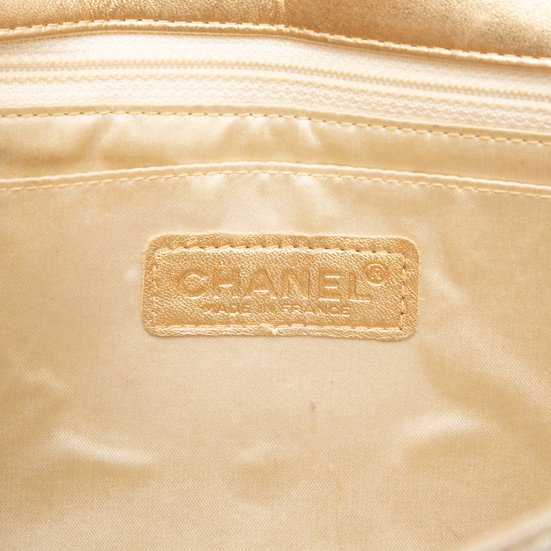New Travel Line Medium Metallic Nylon Single Flap - Image 5