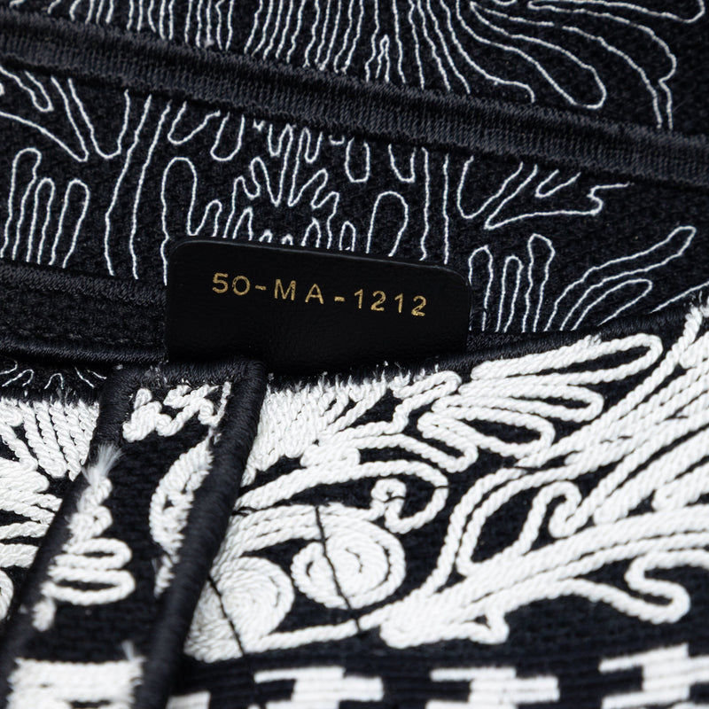Canvas Embroidered Ornamental Cornely Saddle Bag - Image 6