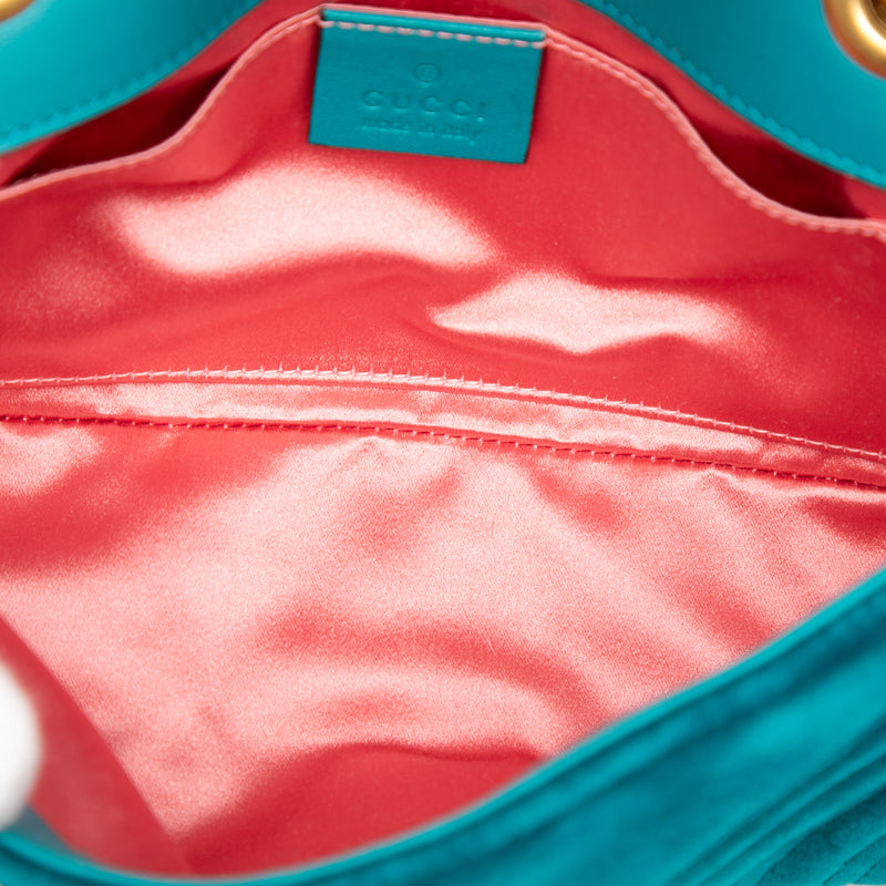 Small GG Marmont Matelasse Velvet Shoulder Bag - Image 4